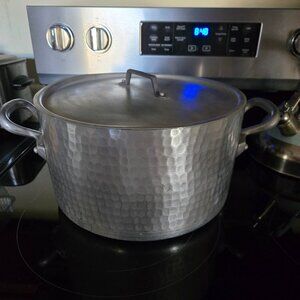 The Design Shop France Hammered aluminum pot